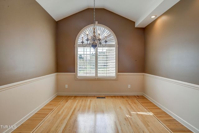 213 Keeland Drive, Johnson City, TN 37615