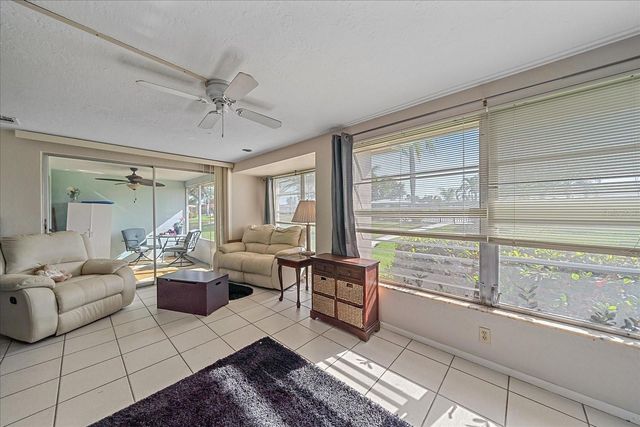 3286 BRUNSWICK LANE 704, Sarasota, FL 34239