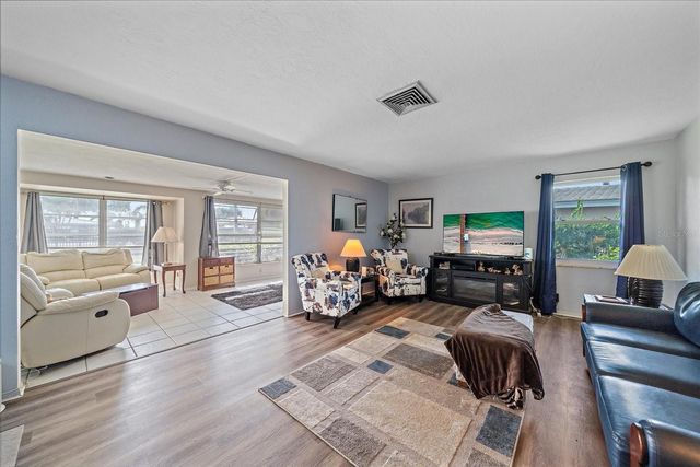 3286 BRUNSWICK LANE 704, Sarasota, FL 34239