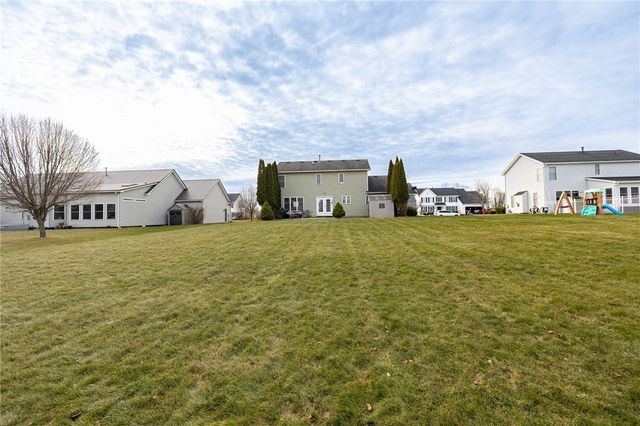 5216 Park Meadow Lane, Canandaigua Town, NY 14424