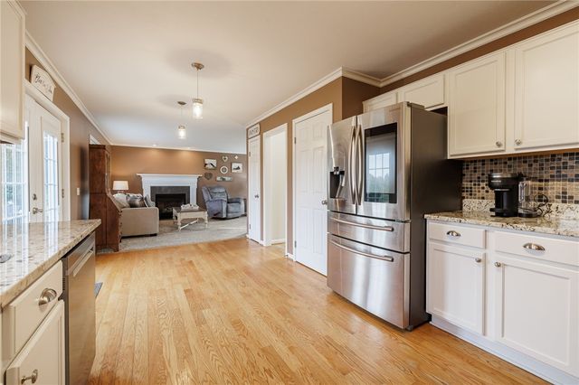 5216 Park Meadow Lane, Canandaigua Town, NY 14424