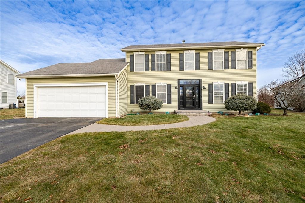 5216 Park Meadow Lane, Canandaigua Town, NY 14424