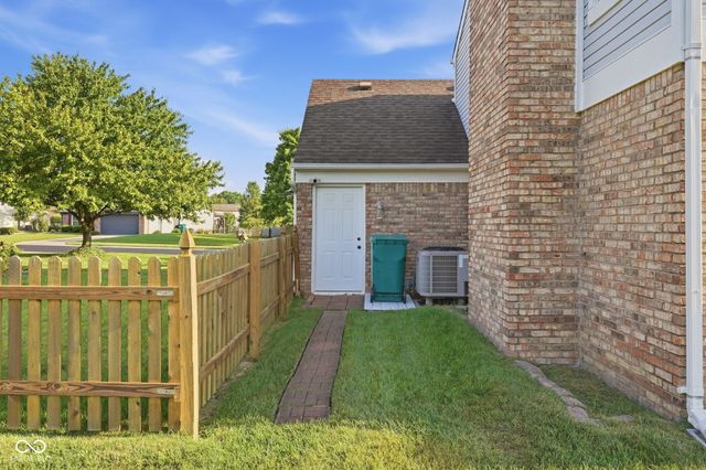 387 Sugar Bush Lane S, Brownsburg, IN 46112