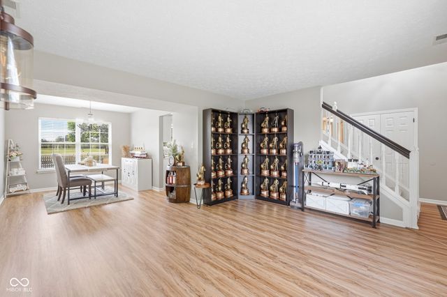 387 Sugar Bush Lane S, Brownsburg, IN 46112