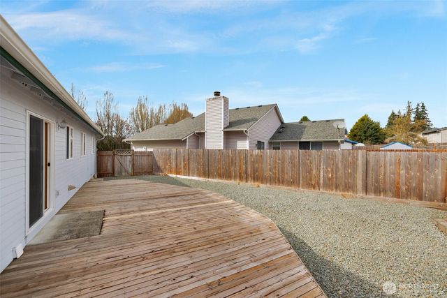 27203 Church Creek Loop NW, Stanwood, WA 98292