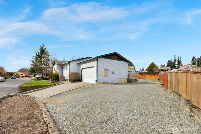 27203 Church Creek Loop NW, Stanwood, WA 98292