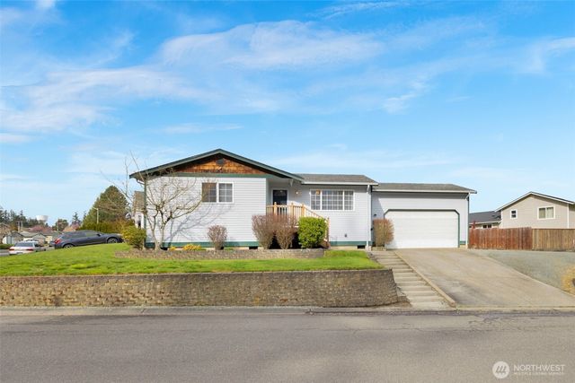 27203 Church Creek Loop NW, Stanwood, WA 98292