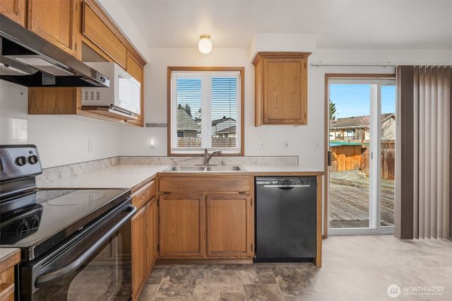 27203 Church Creek Loop NW, Stanwood, WA 98292