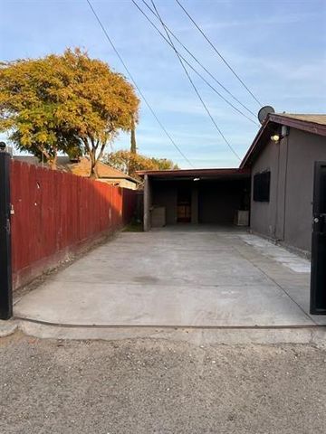 3555 E Mckinley Avenue, Fresno, CA 93703