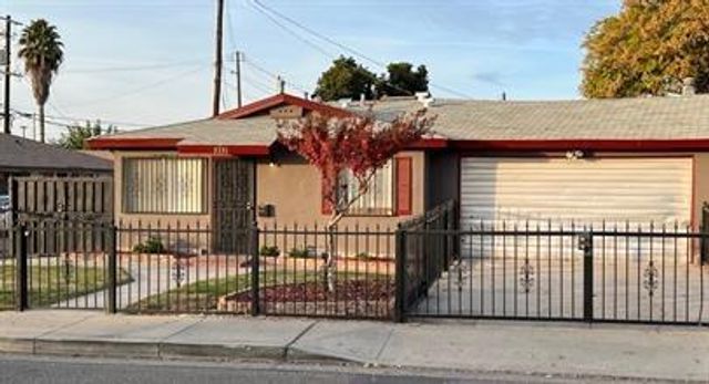 3555 E Mckinley Avenue, Fresno, CA 93703
