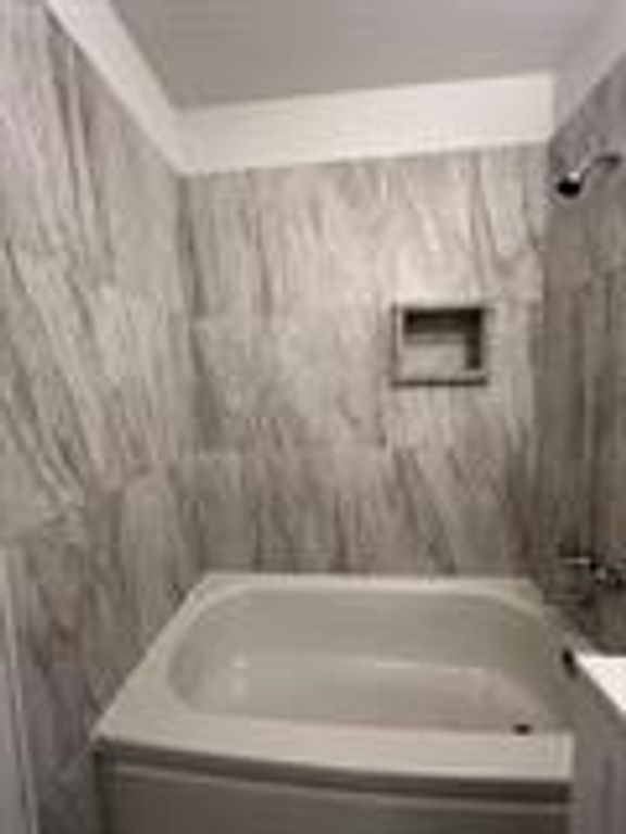 Image 19 of property listing at 3555 E Mckinley Avenue, Fresno, CA 93703