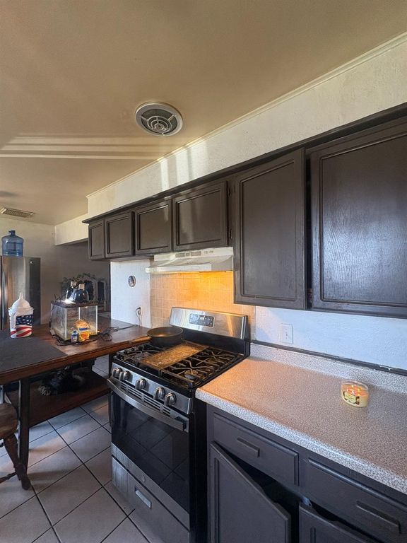 Image 34 of property listing at 3555 E Mckinley Avenue, Fresno, CA 93703