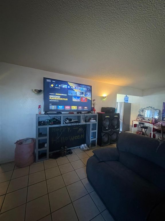 Image 36 of property listing at 3555 E Mckinley Avenue, Fresno, CA 93703
