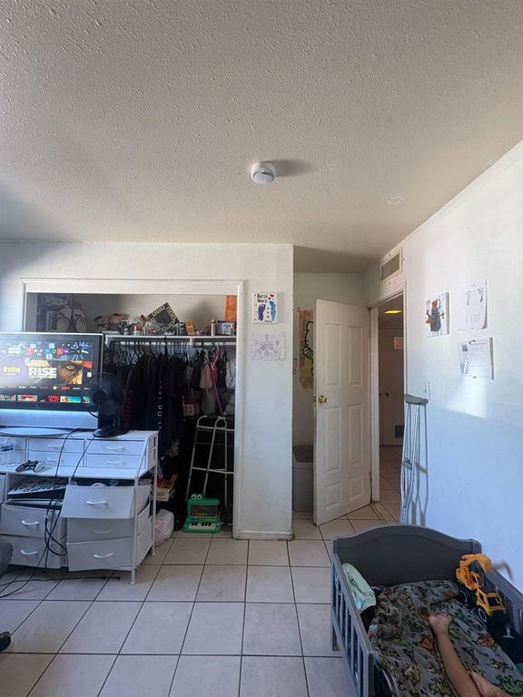 Image 42 of property listing at 3555 E Mckinley Avenue, Fresno, CA 93703