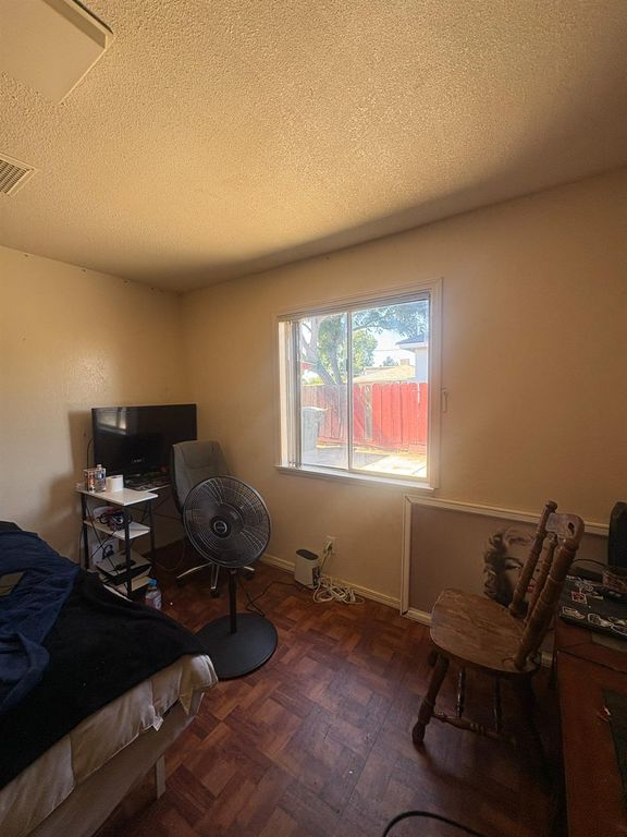 Image 45 of property listing at 3555 E Mckinley Avenue, Fresno, CA 93703