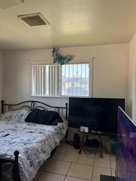 Image 50 of property listing at 3555 E Mckinley Avenue, Fresno, CA 93703