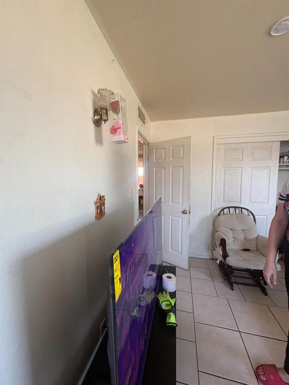 Image 54 of property listing at 3555 E Mckinley Avenue, Fresno, CA 93703