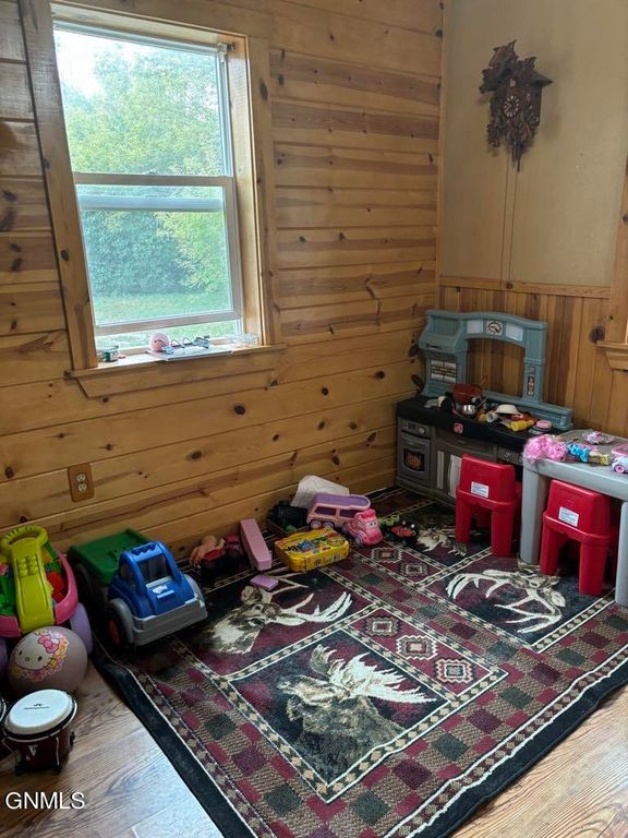 408 N Main Street, Crosby, ND 58730 photo 5