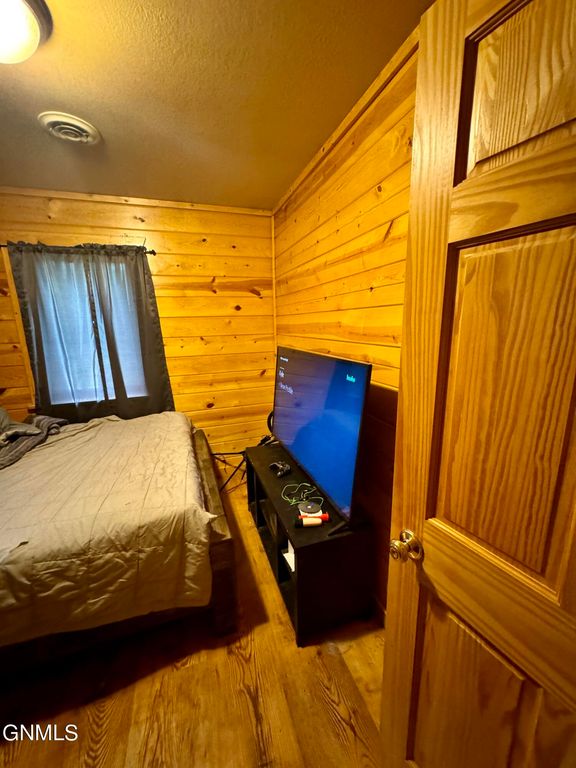 408 N Main Street, Crosby, ND 58730 photo 7