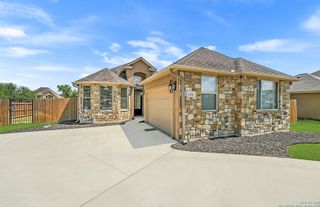 1352 Lauren St, New Braunfels, TX 78130