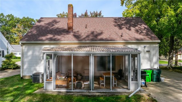 197 Lindsey Road, Munroe Falls, OH 44262