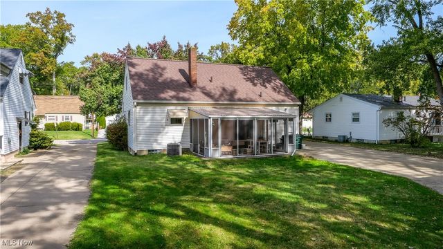 197 Lindsey Road, Munroe Falls, OH 44262
