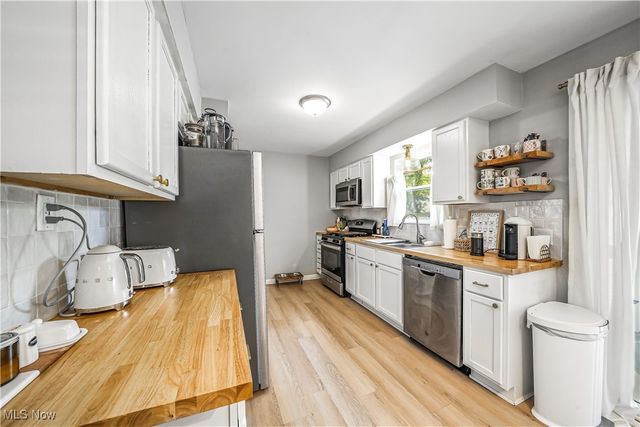 197 Lindsey Road, Munroe Falls, OH 44262