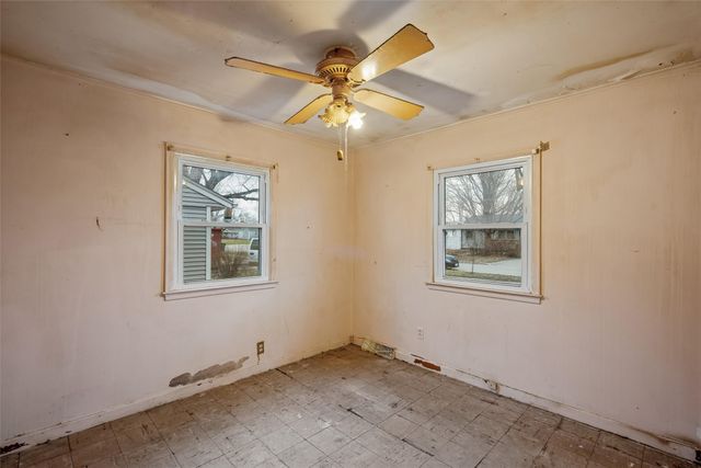 1312 E 27th Court, Des Moines, IA 50317