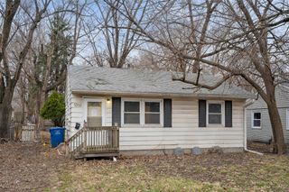 1312 E 27th Court, Des Moines, IA 50317