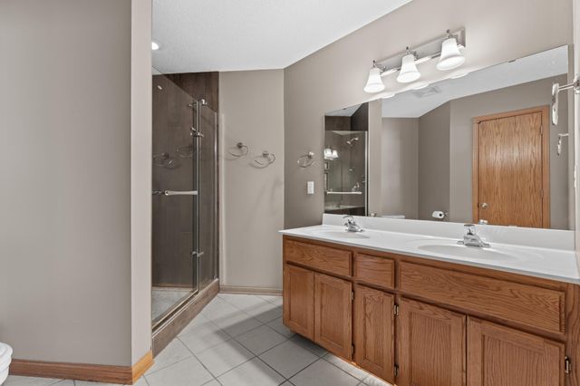 4451 Savannah Drive NW, Rochester, MN 55901