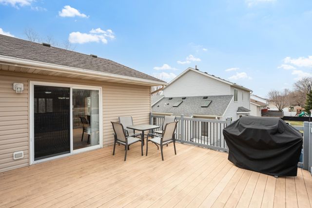 4451 Savannah Drive NW, Rochester, MN 55901