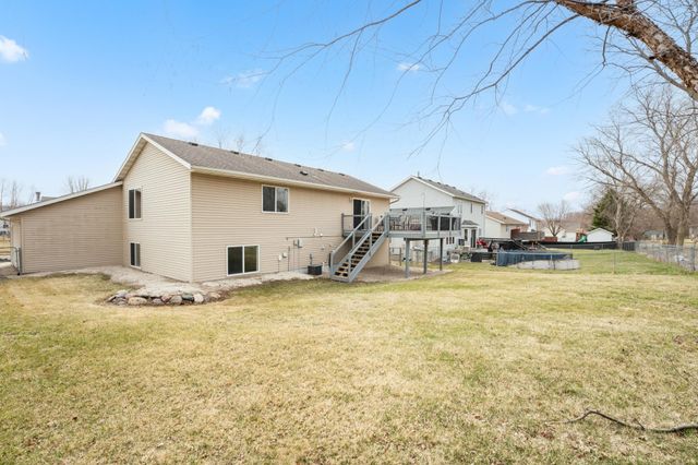 4451 Savannah Drive NW, Rochester, MN 55901