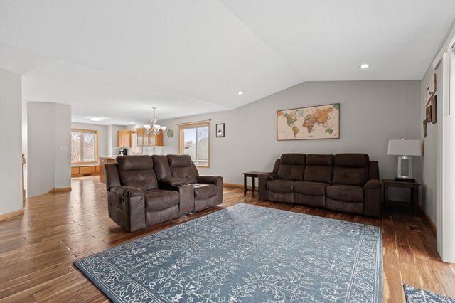 4451 Savannah Drive NW, Rochester, MN 55901