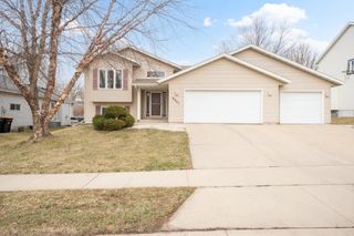 4451 Savannah Drive NW, Rochester, MN 55901