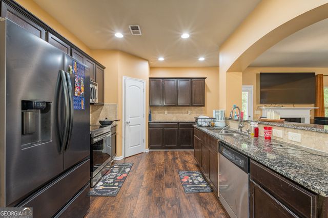 521 Sweet Ashley Way, Loganville, GA 30052