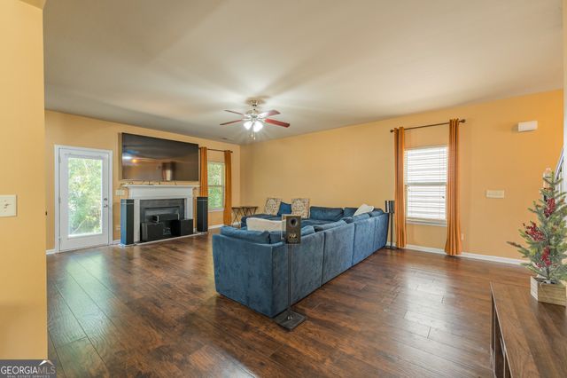 521 Sweet Ashley Way, Loganville, GA 30052
