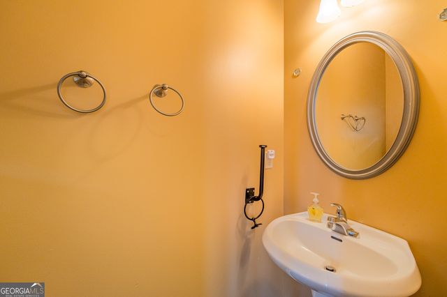 521 Sweet Ashley Way, Loganville, GA 30052