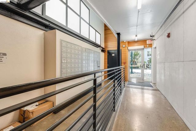 6466 Hollis St 334, Emeryville, CA 94608