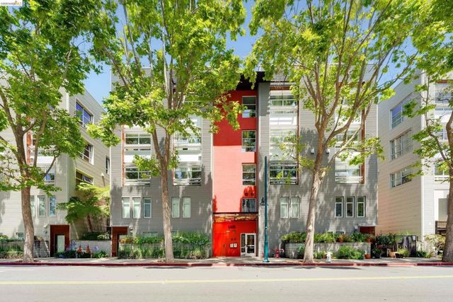 6466 Hollis St 334, Emeryville, CA 94608