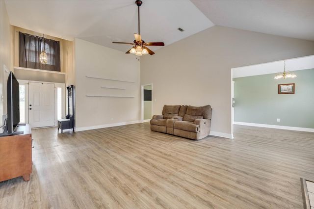 198 Eagle Lake Road, North Augusta, SC 29841