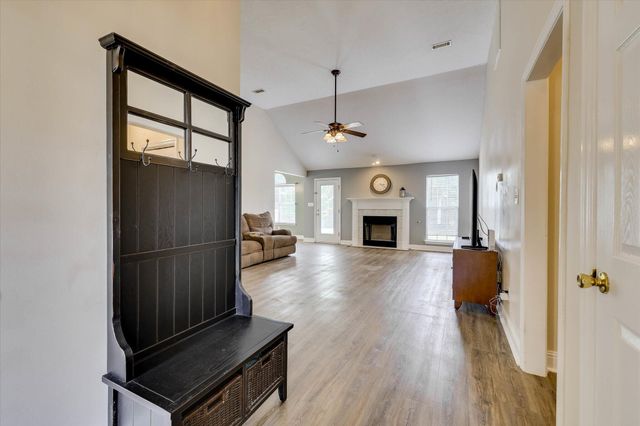 198 Eagle Lake Road, North Augusta, SC 29841