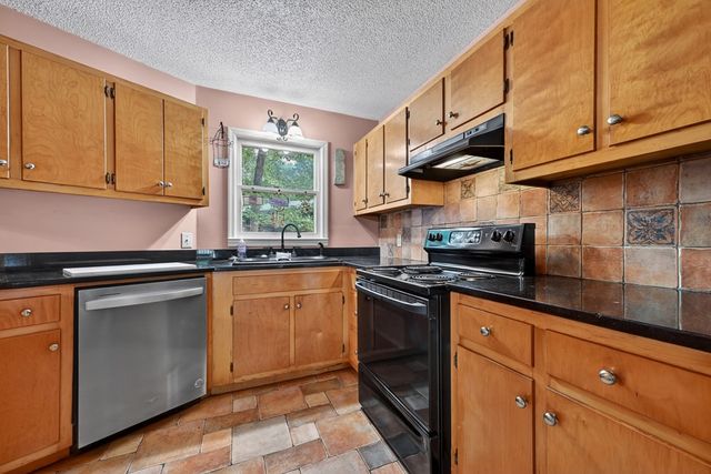 1076 Riverview Drive, Ellijay, GA 30540