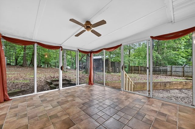 1076 Riverview Drive, Ellijay, GA 30540