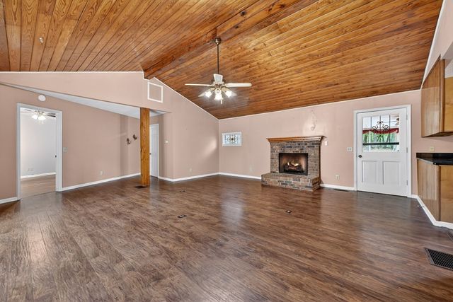 1076 Riverview Drive, Ellijay, GA 30540