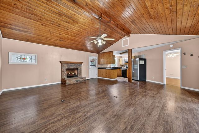1076 Riverview Drive, Ellijay, GA 30540