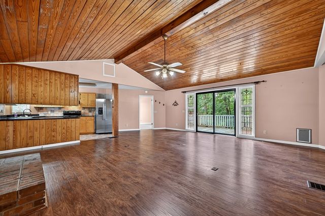1076 Riverview Drive, Ellijay, GA 30540