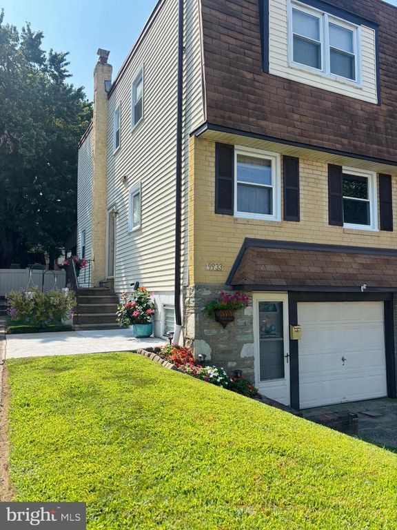 9933 MEDWAY RD, Philadelphia, PA 19115