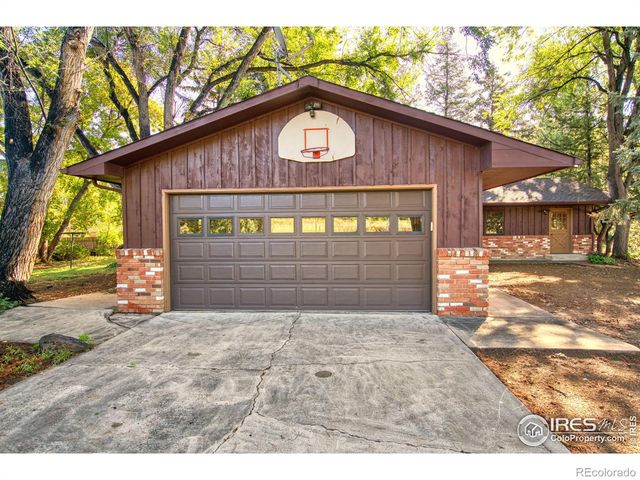 5511 Pioneer Road, Boulder, CO 80301