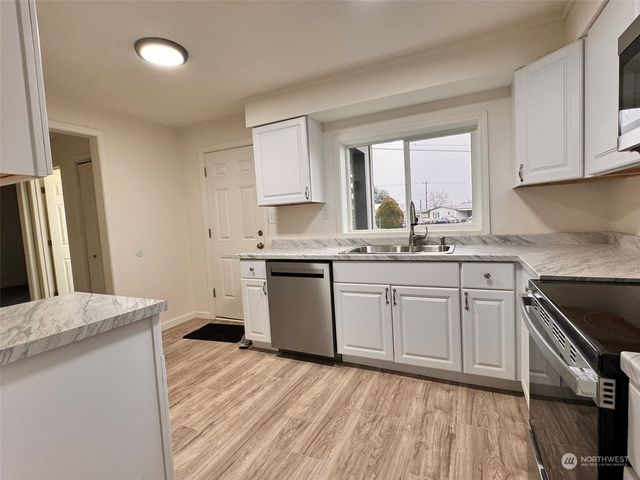9840 Olympic Drive NE, Moses Lake, WA 98837