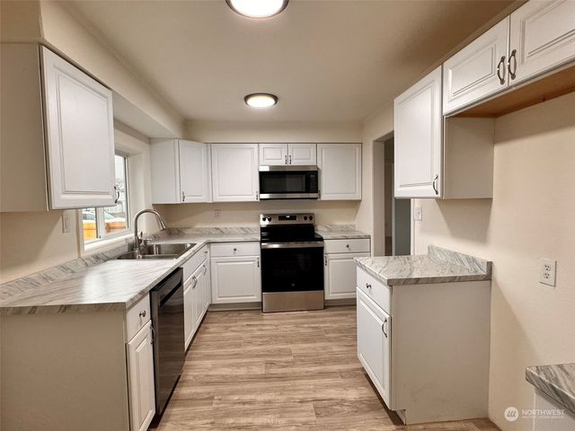 9840 Olympic Drive NE, Moses Lake, WA 98837